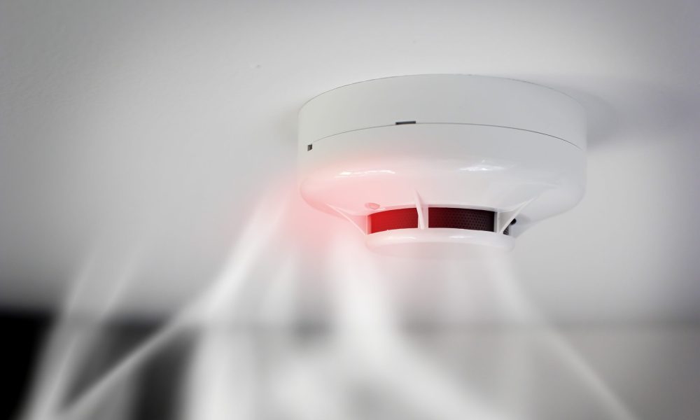 Smoke,Detector,In,The,Room,fire,Alarm. Smoke,Detector,In,The,Room,fire,Alarm.