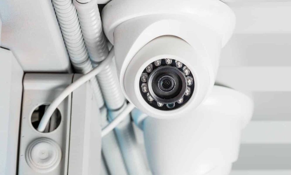 white-security-camera-on-ceiling-home-security-system-concept-e1662367916855.jpg white-security-camera-on-ceiling-home-security-system-concept-e1662367916855.jpg